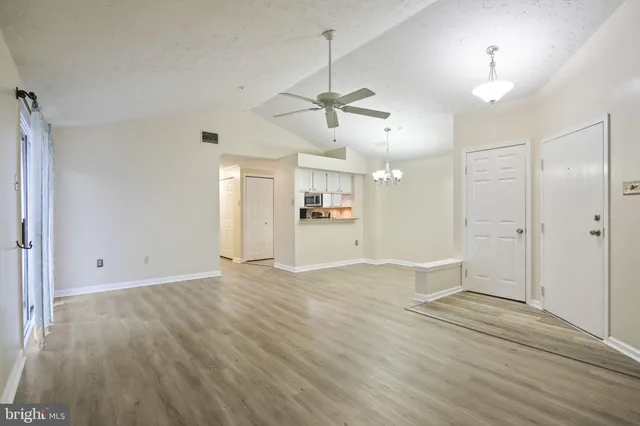 $200,000 | 201 Oak Leaf Circle, Unit 201L, Abingdon, MD 21009