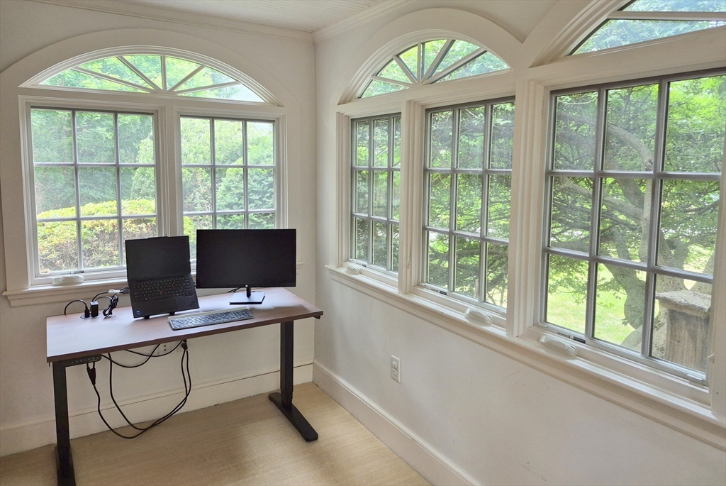 20 Shaw Road Wellesley, MA 02481 - Photo 14 of 28