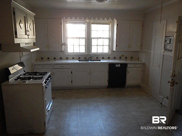 822 Lovelace Avenue Brewton, AL 36426 - Photo 4 of 13