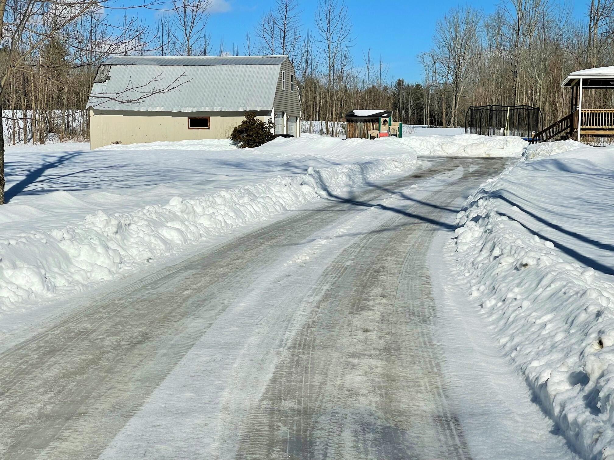 238 Square Road Palmyra, ME 04965 - Photo 5 of 47 5