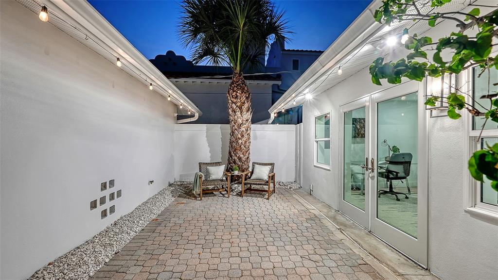 339 Treasure Boat Way Sarasota, FL 34242 - Photo 13 of 96