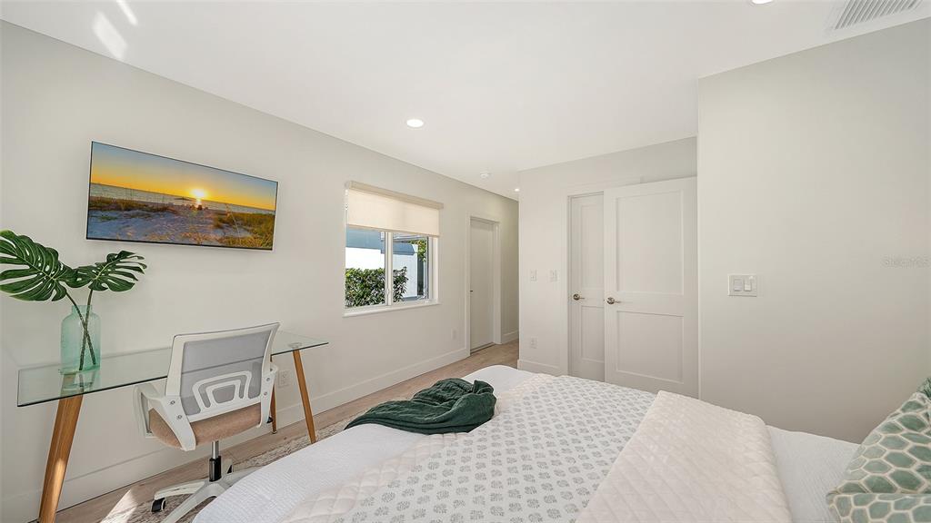 339 Treasure Boat Way Sarasota, FL 34242 - Photo 44 of 96