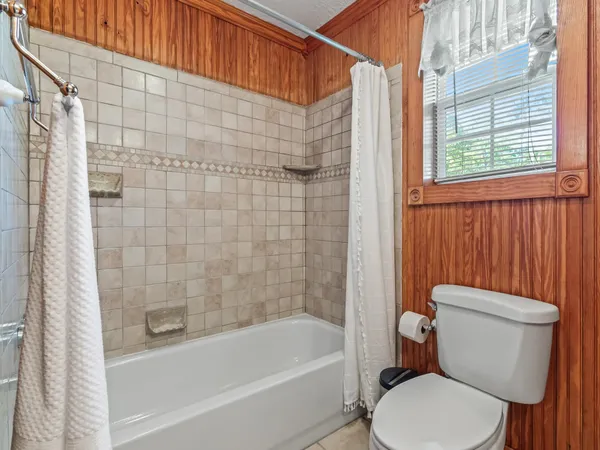 $295,000 | 69 Suwannee Avenue, Panacea, FL 32346
