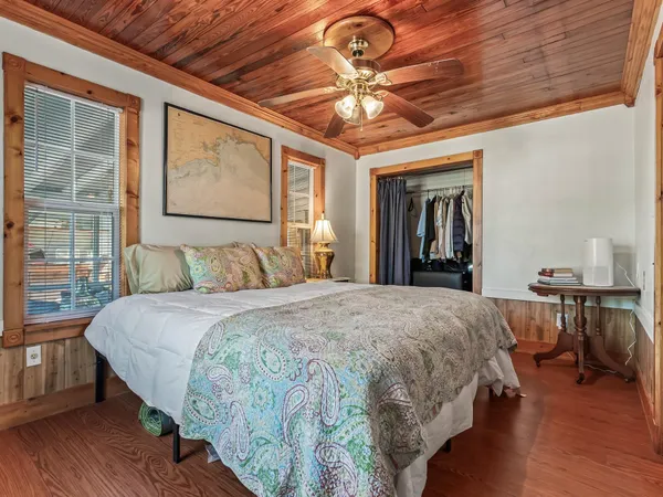 $295,000 | 69 Suwannee Avenue, Panacea, FL 32346