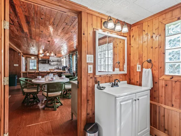 $295,000 | 69 Suwannee Avenue, Panacea, FL 32346