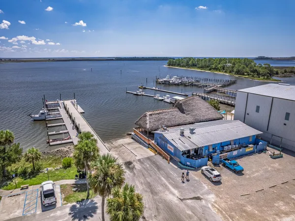$295,000 | 69 Suwannee Avenue, Panacea, FL 32346