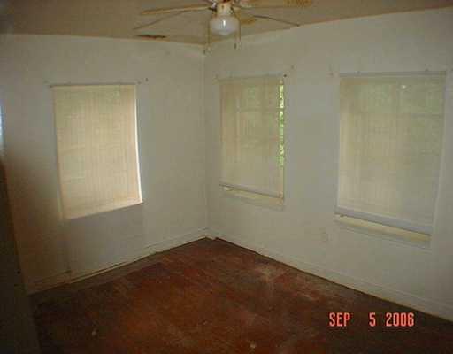 231 Hulton Road Penn Hills, PA 15147 - Photo 4 of 8 Master Bedroom.