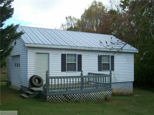 1363 Hoots Road Ronda, NC 28670 - Photo 10 of 13 Parking Lot/Garage.