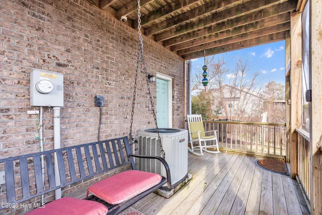 $360,000 | 406 Garland Shores Drive, Hubert, NC 28539