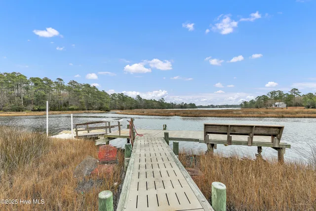 $360,000 | 406 Garland Shores Drive, Hubert, NC 28539