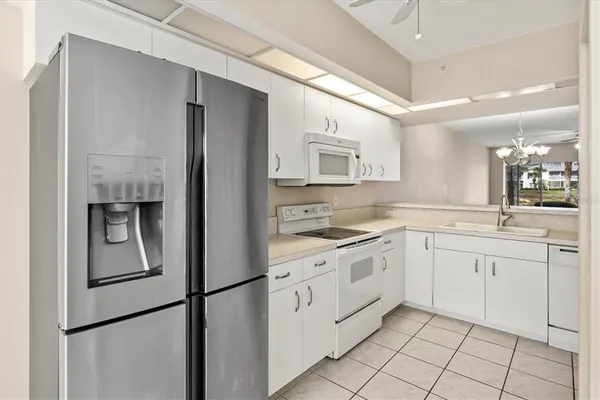 $199,900 | 404 Laurel Lake Drive, Unit 105, Venice, FL 34292