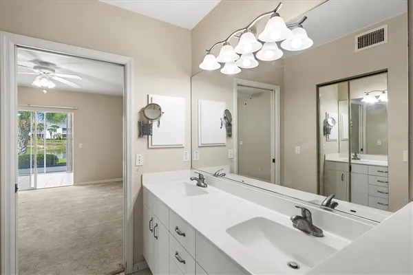 $199,900 | 404 Laurel Lake Drive, Unit 105, Venice, FL 34292