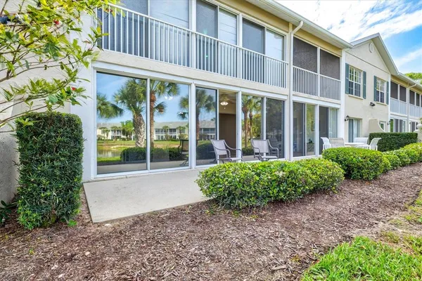 $199,900 | 404 Laurel Lake Drive, Unit 105, Venice, FL 34292