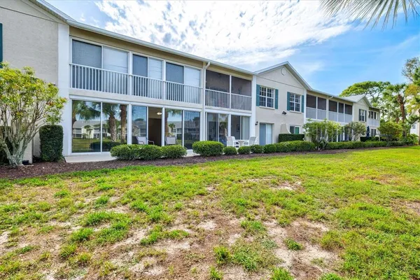 $199,900 | 404 Laurel Lake Drive, Unit 105, Venice, FL 34292