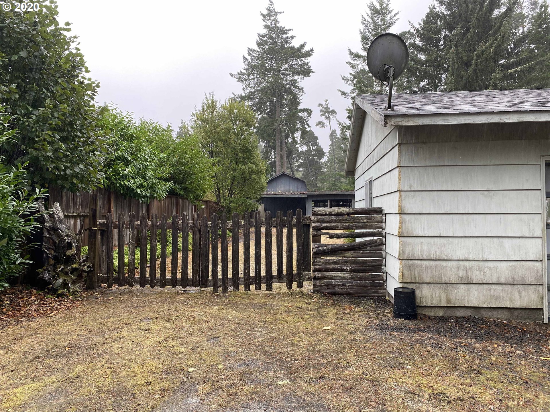 5450 Friendly Acres Road Florence, OR 97439 - Photo 2 of 32 Gallery Image 2