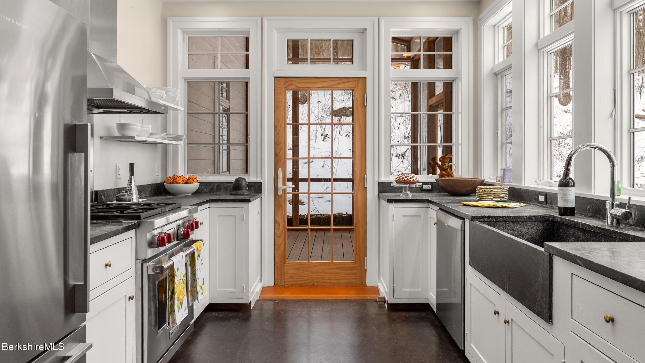 127 Monument Valley Road Great Barrington, MA 01230 - Photo 13 of 55 DSC00021LR