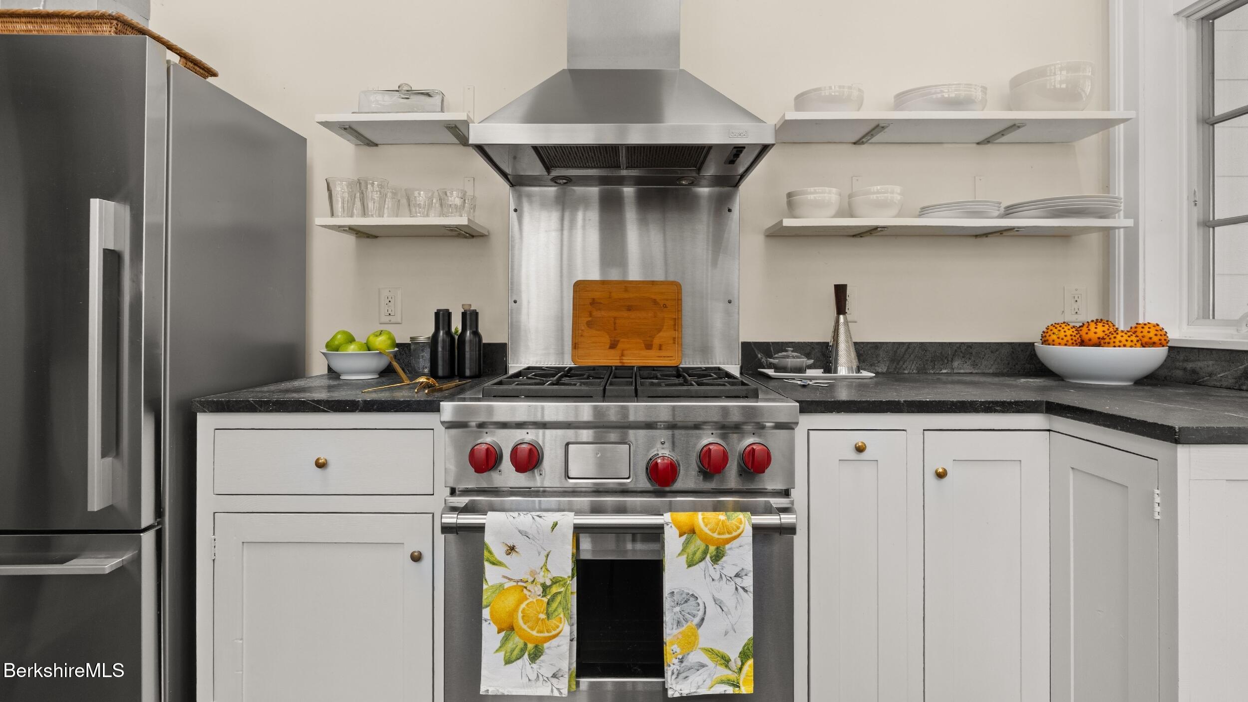 127 Monument Valley Road Great Barrington, MA 01230 - Photo 14 of 55 DSC00030LR