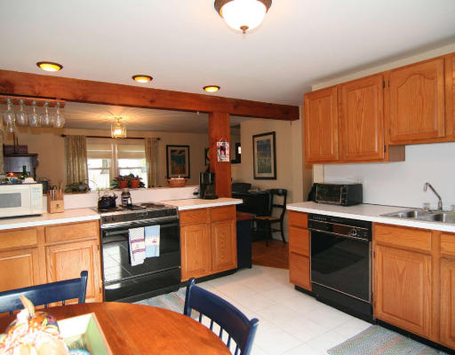 11 Karen Road Wakefield, MA 01880 - Photo 4 of 13 Gallery Image 4