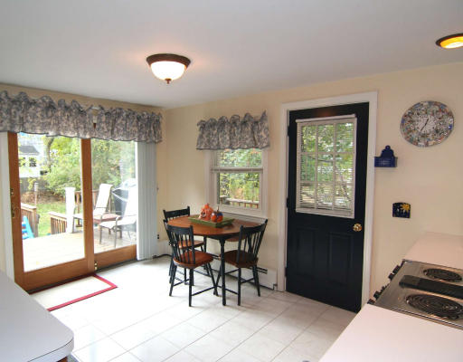 11 Karen Road Wakefield, MA 01880 - Photo 5 of 13 Gallery Image 5