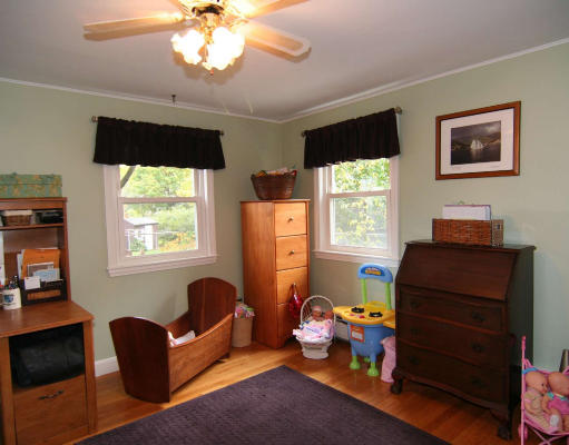 11 Karen Road Wakefield, MA 01880 - Photo 7 of 13 Gallery Image 7