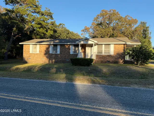 $239,000 | 38 Ramsey Road, Beaufort, SC 29906