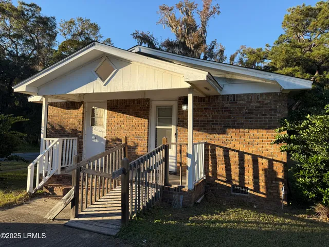 $239,000 | 38 Ramsey Road, Beaufort, SC 29906