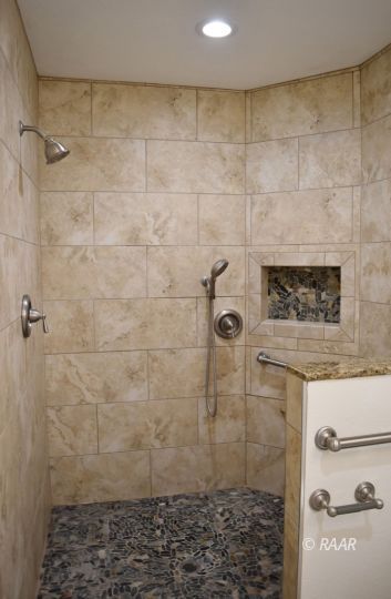 608 South Norma Street Ridgecrest, CA 93555 - Photo 19 of 21 a bathroom with a shower