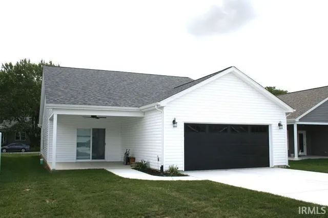 $304,000 | 1106 East South Street, Frankfort, IN 46041