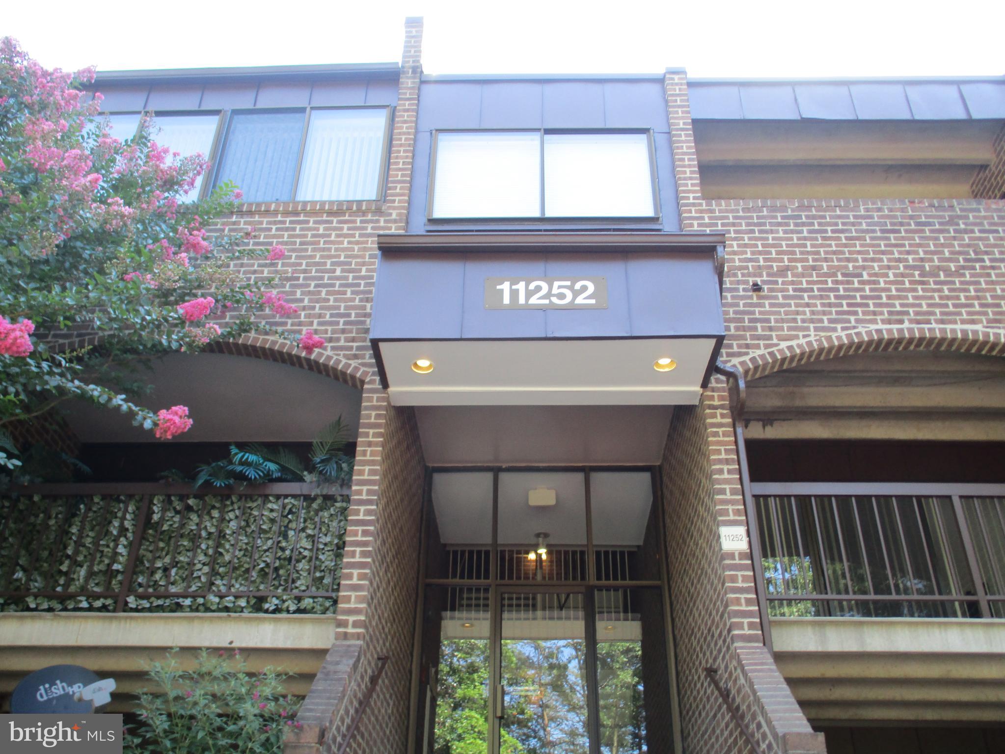 11252 Chestnut Grove Square, Unit 348 Reston, VA 20190 - Photo 1 of 25