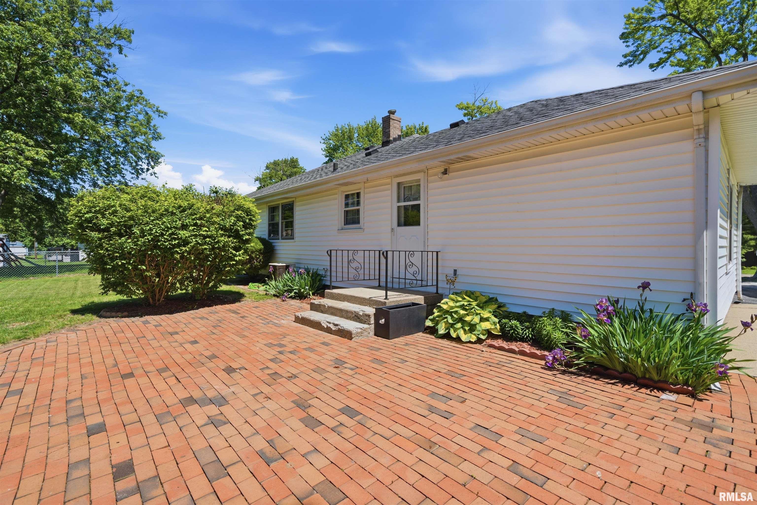 5203 North Sheridan Road Peoria, IL 61614 - Photo 29 of 31