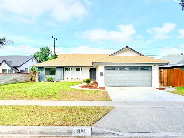 $950,000 | 506 South Arapaho Drive, Santa Ana, CA 92704