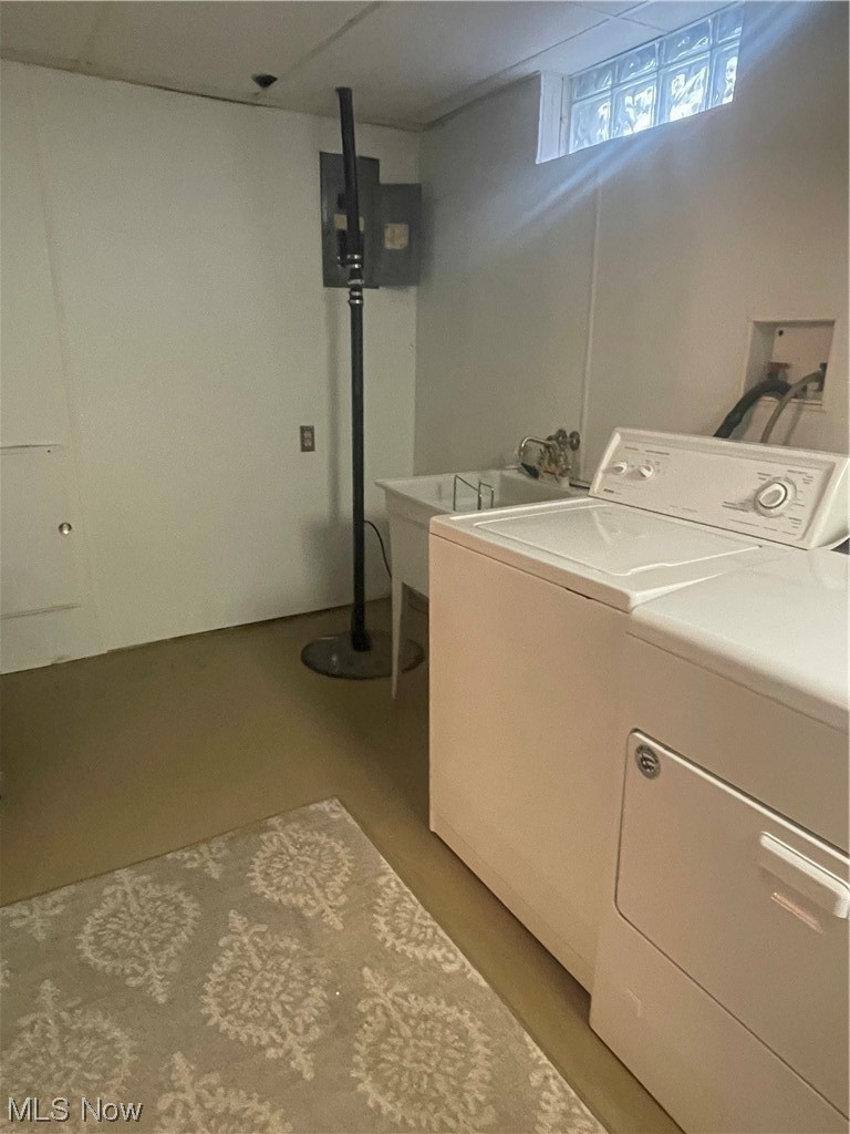 465 Stanley Road Akron, OH 44312 - Photo 18 of 25 Oversized laundry
