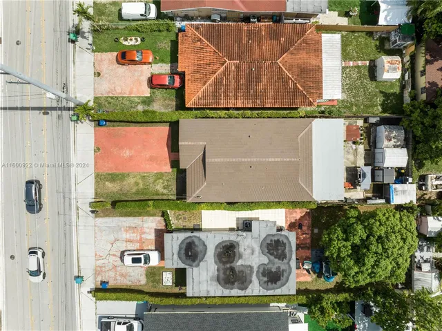 an aerial view of multiple house
