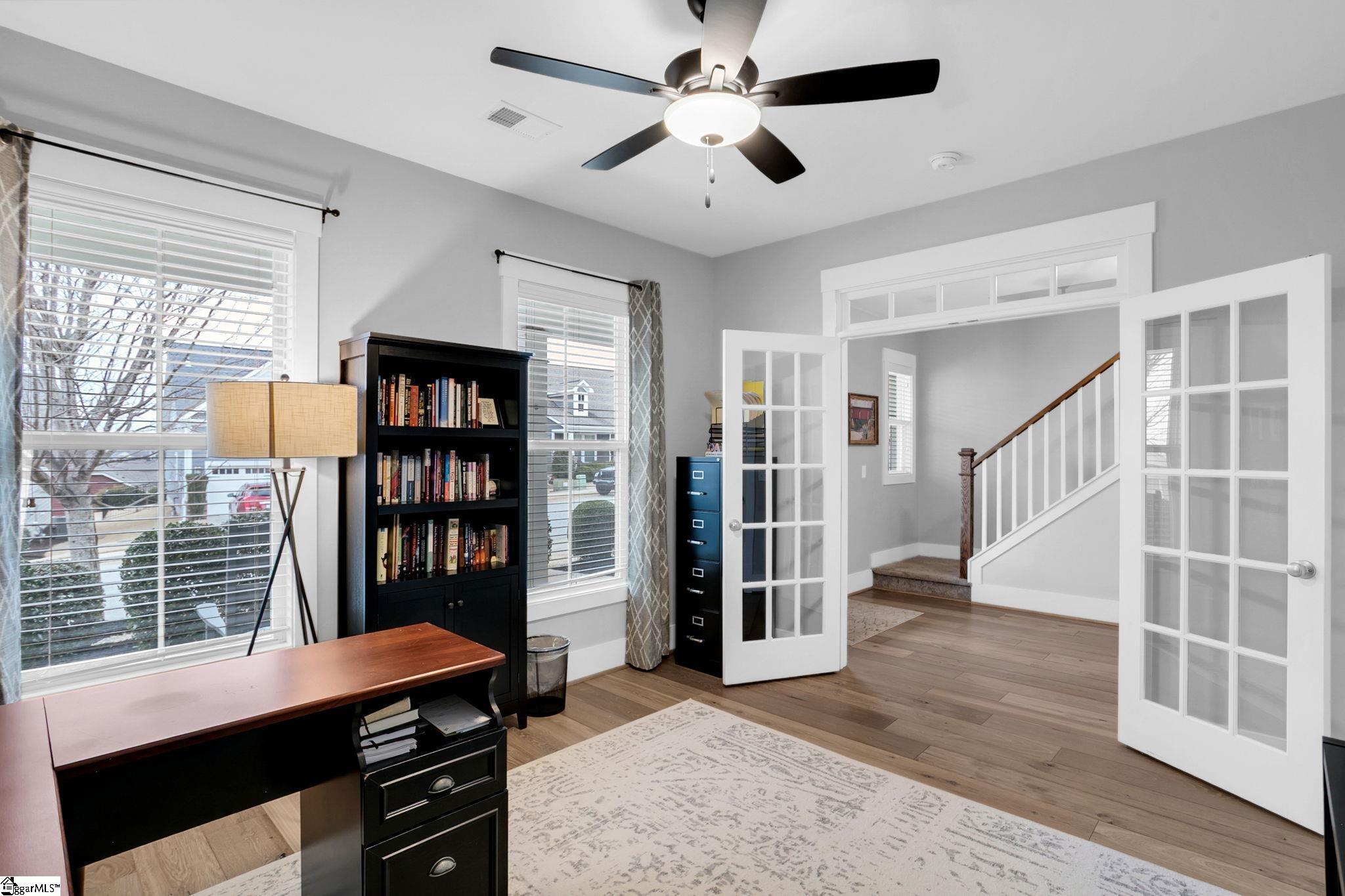 204 Noble Street Greer, SC 29651 - Photo 2 of 33