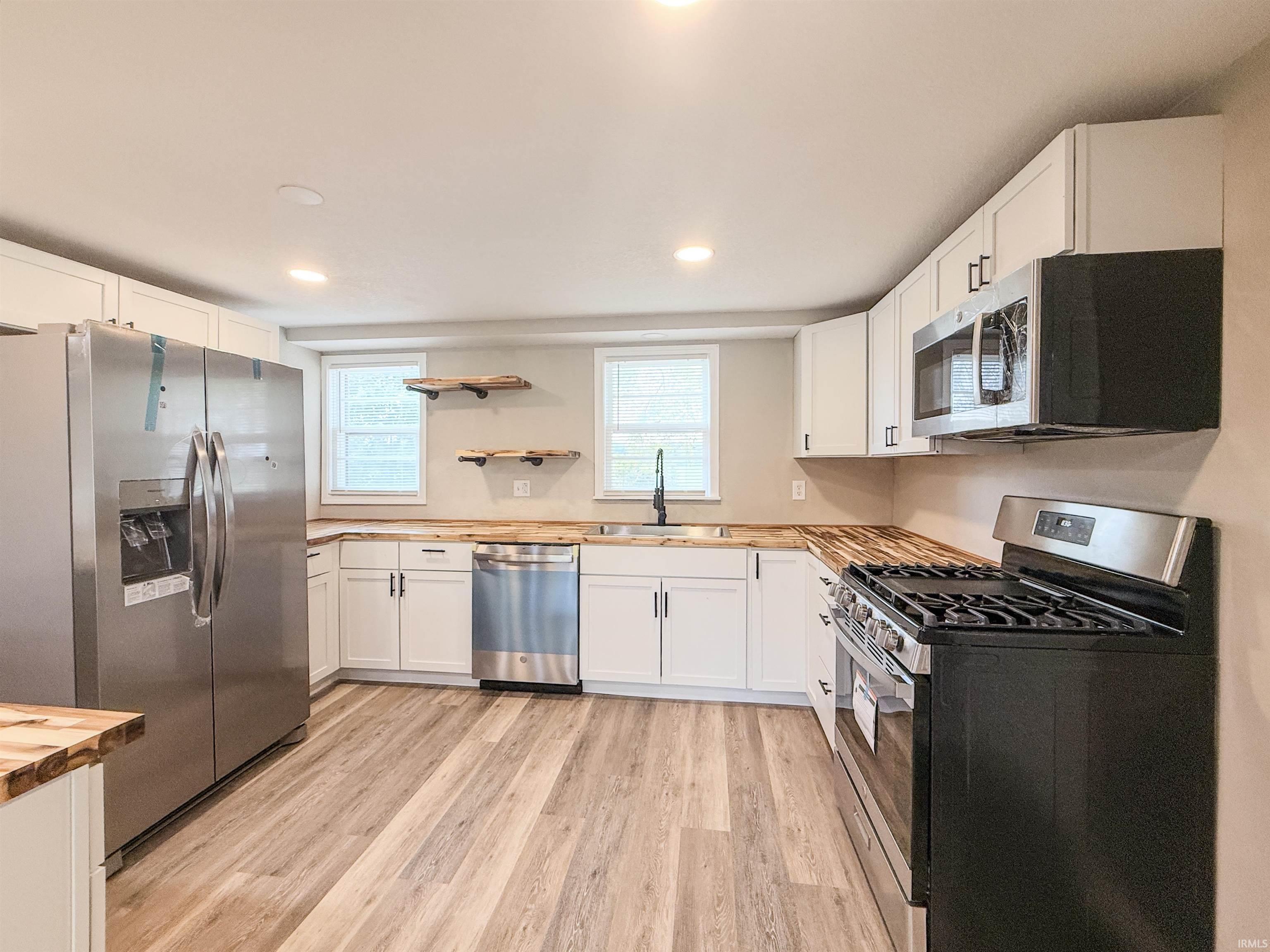7831 Hosler Road Leo, IN 46765 - Photo 13 of 44