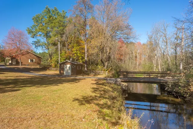 $774,000 | N2068 State Road 22, Wautoma, WI 54982