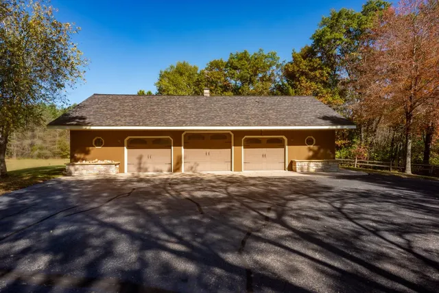 $774,000 | N2068 State Road 22, Wautoma, WI 54982