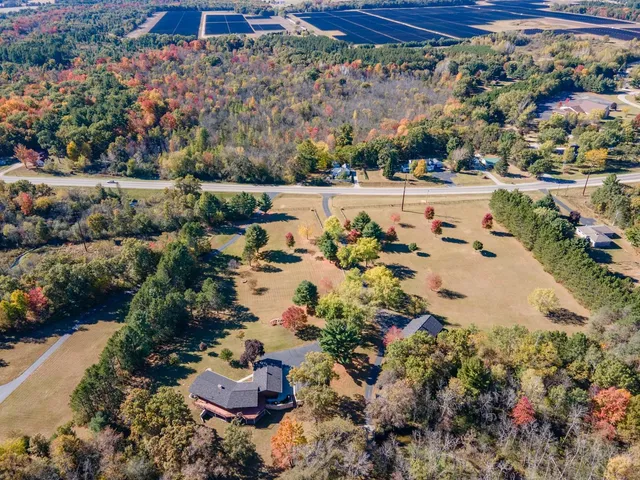 $774,000 | N2068 State Road 22, Wautoma, WI 54982