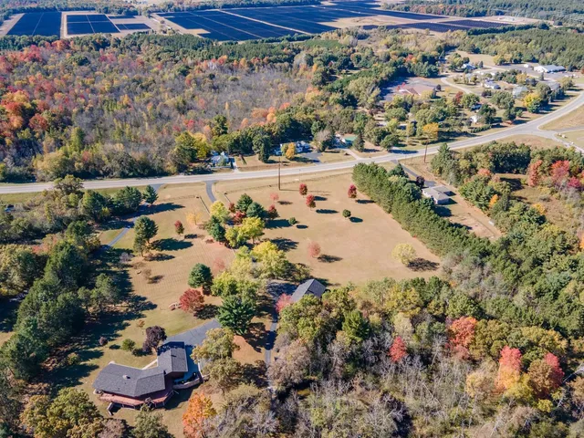 $774,000 | N2068 State Road 22, Wautoma, WI 54982