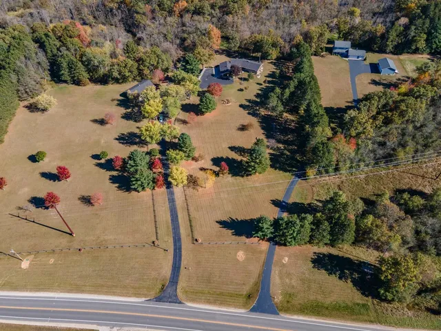 $774,000 | N2068 State Road 22, Wautoma, WI 54982