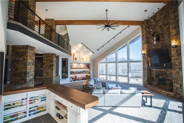 $1,049,000 | 4112 Miller Road, St. Joseph, MO 64505