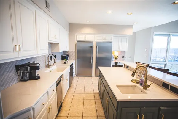 $1,149,000 | 4112 Miller Road, St. Joseph, MO 64505