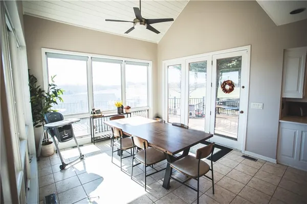 $1,049,000 | 4112 Miller Road, St. Joseph, MO 64505