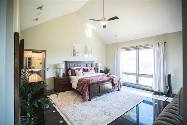 $1,149,000 | 4112 Miller Road, St. Joseph, MO 64505