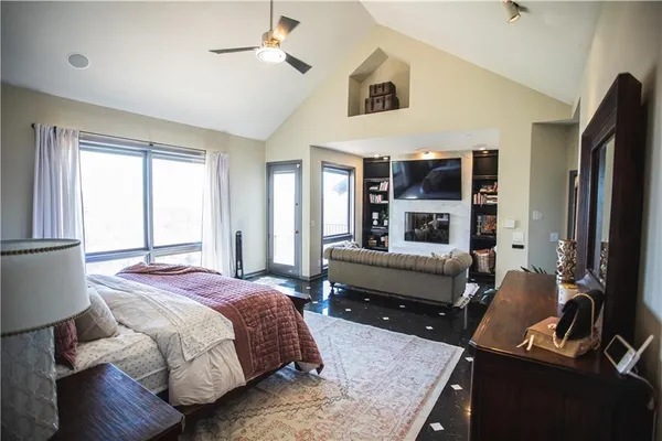 $1,049,000 | 4112 Miller Road, St. Joseph, MO 64505