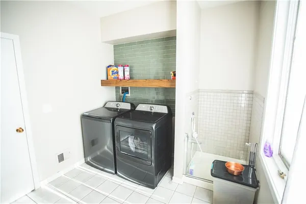 $1,149,000 | 4112 Miller Road, St. Joseph, MO 64505