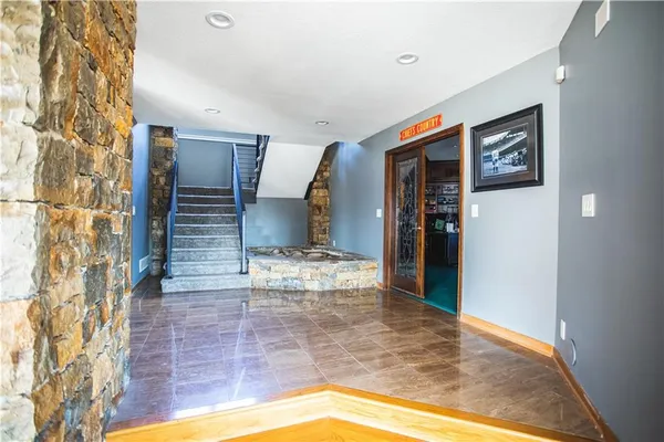 $1,149,000 | 4112 Miller Road, St. Joseph, MO 64505