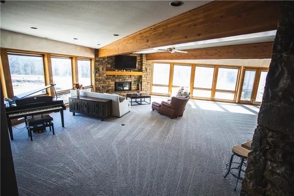 $1,149,000 | 4112 Miller Road, St. Joseph, MO 64505