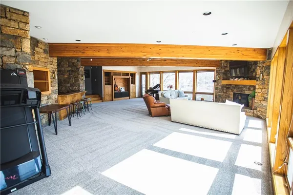 $1,149,000 | 4112 Miller Road, St. Joseph, MO 64505