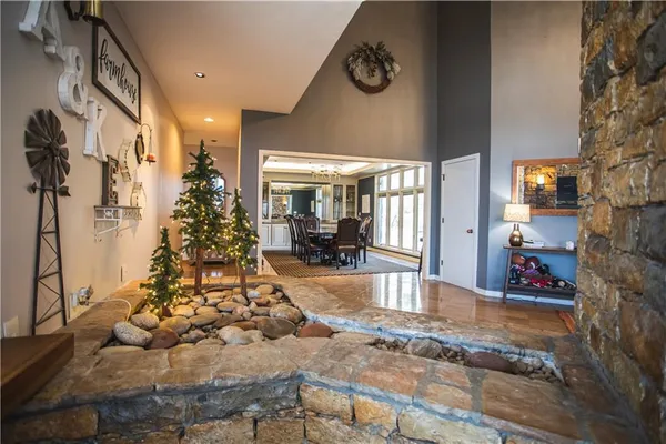 $1,149,000 | 4112 Miller Road, St. Joseph, MO 64505